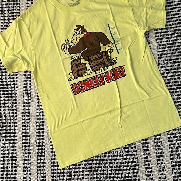 Donkey Kong Size Large Yellow Mens T Shirt NWT - Picture 2 of 7